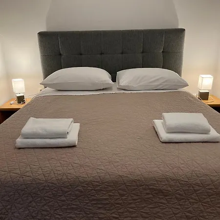 Renata Apartman Zára